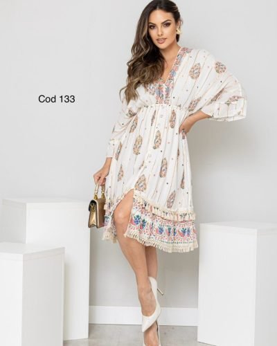 Vestido Boho Elegance com Detalhes Artesanais